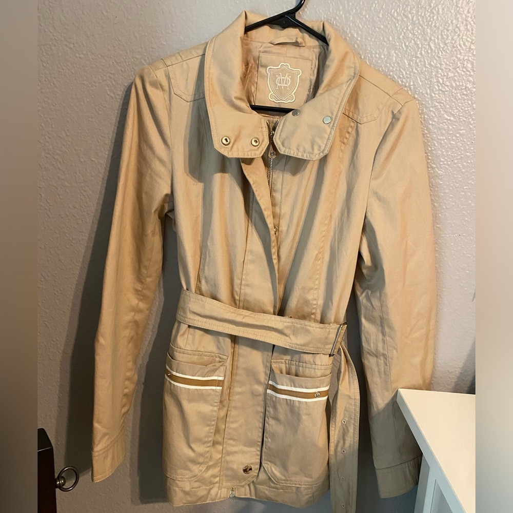 STUNNING Massimo Dutti short trench jacket